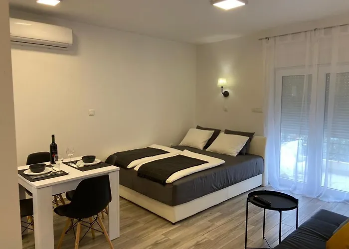 Apartamento Miho *